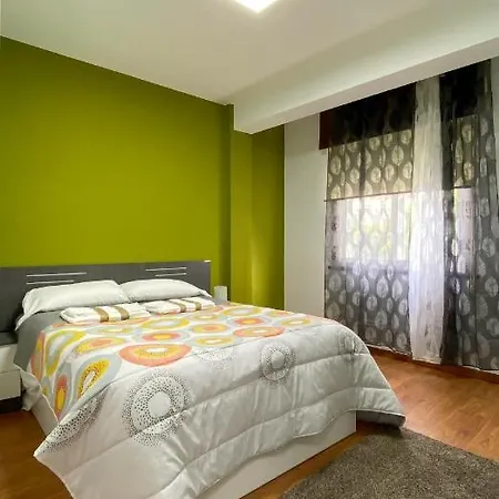 Piso Turistico Tomás Paredes Samil